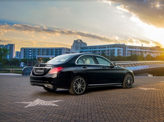 giá xe c200 exclusive 2020