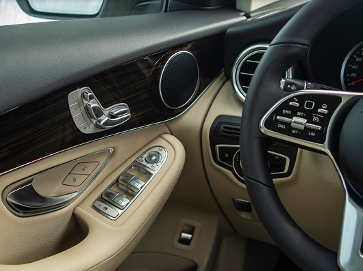 xe mercedes glc 200 2020